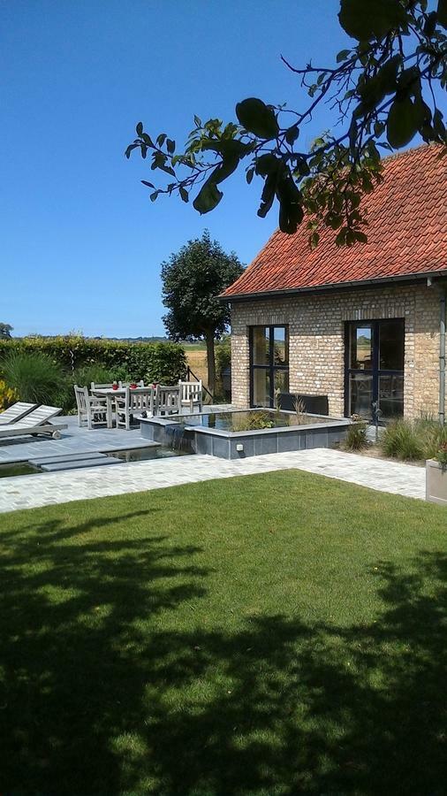 Ateljee Devlaux Bed & Breakfast Veurne Bagian luar foto