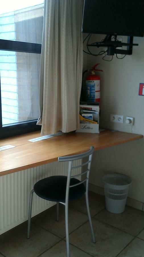 Ateljee Devlaux Bed & Breakfast Veurne Bagian luar foto
