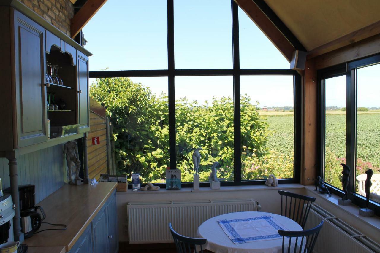 Ateljee Devlaux Bed & Breakfast Veurne Bagian luar foto
